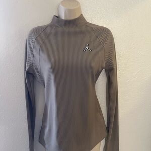Jordan Women's Brown Long Sleeve Top